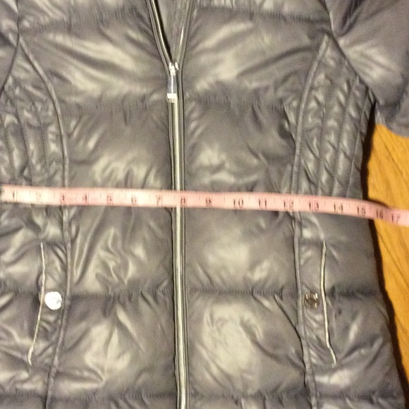 🌼 Michael Kors 🌼 Girls Puffer Coat w/ Detachable Hood faux fur trim, 7-8 - Picture 7 of 13